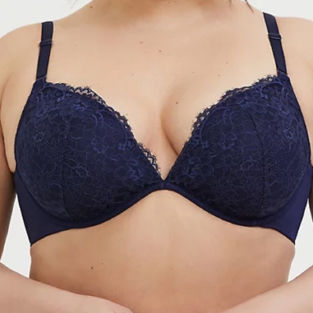 Torrid navy lace 360 bra 44b
